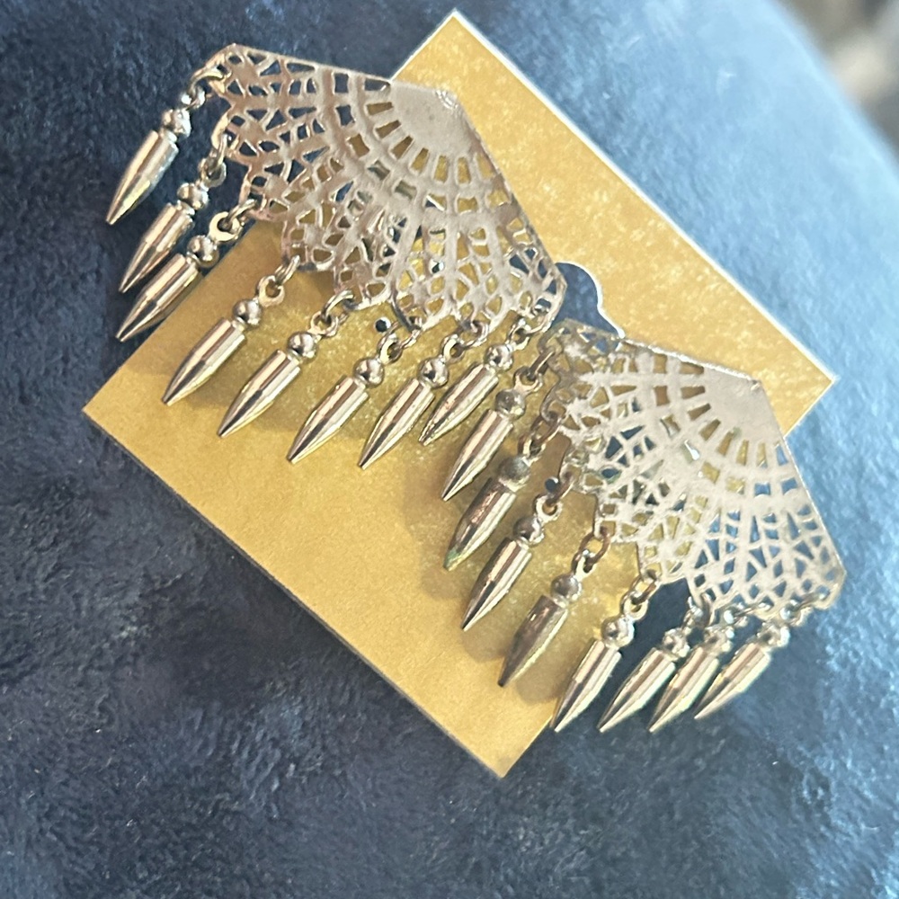 Antique 1930s Ballou rhodium plated fan style earrings